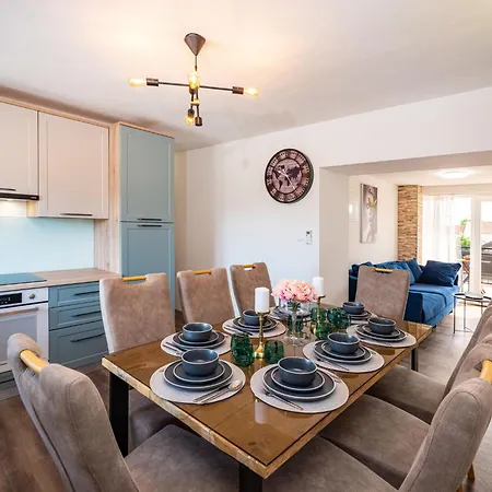 Holiday home Simic By Interhome