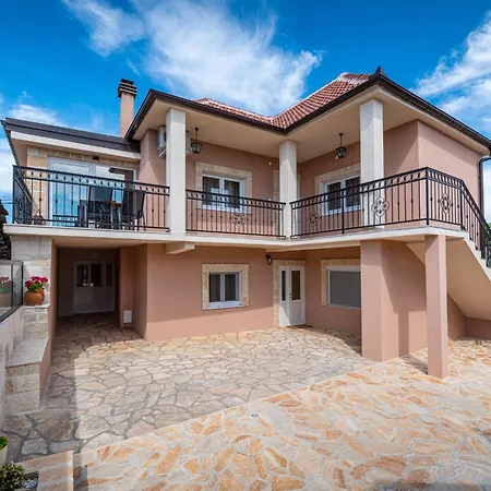 Simic By Interhome Holiday home Dusic